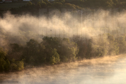 ref-1770-lo10-la-loire-paysage-photos-de-la-loire-photographe-brume-brouillard.jpg