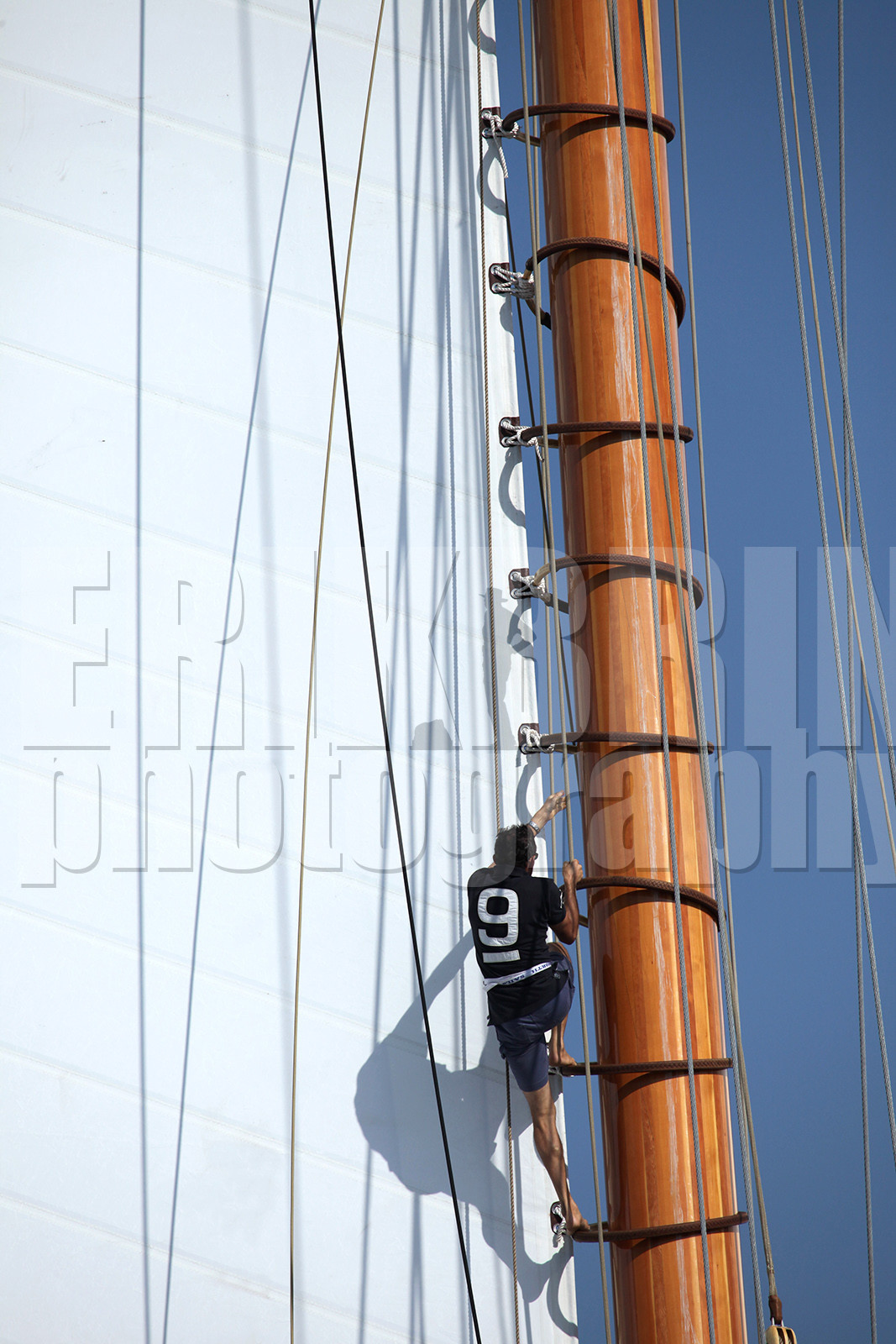 ref-20350-vieux-greement-voile-voilier-ancien-mer-photo-de-bateau.jpg