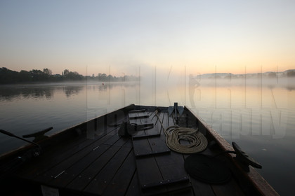 ref-1020-lo17-la-loire-photos-de-la-loire-brume-brouillard-paysage-bords-de-loire.jpg
