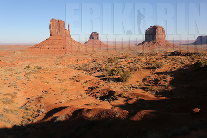 ref-5540-usa18-monument-valley-usa-desert-photos-de-monument-valley-photographe.jpg